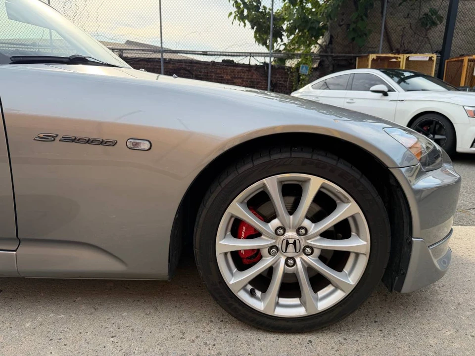 2004 Honda AP2 S2000 - Image 11 of 17