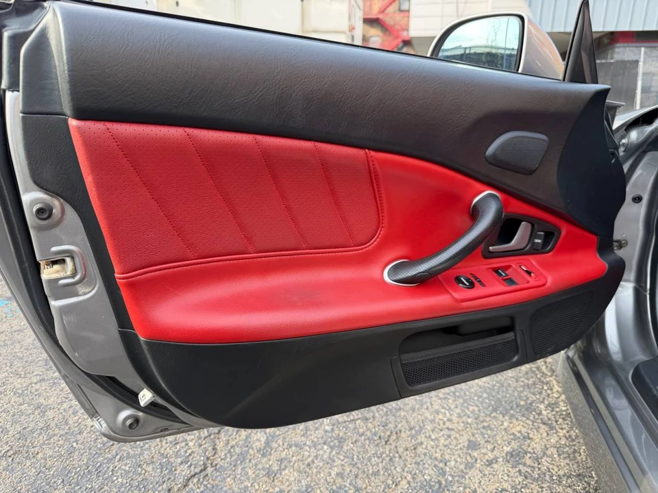 2004 Honda AP2 S2000 - Image 5 of 17