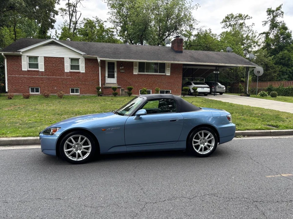2004 Honda AP2 S2000 - Image 2 of 19
