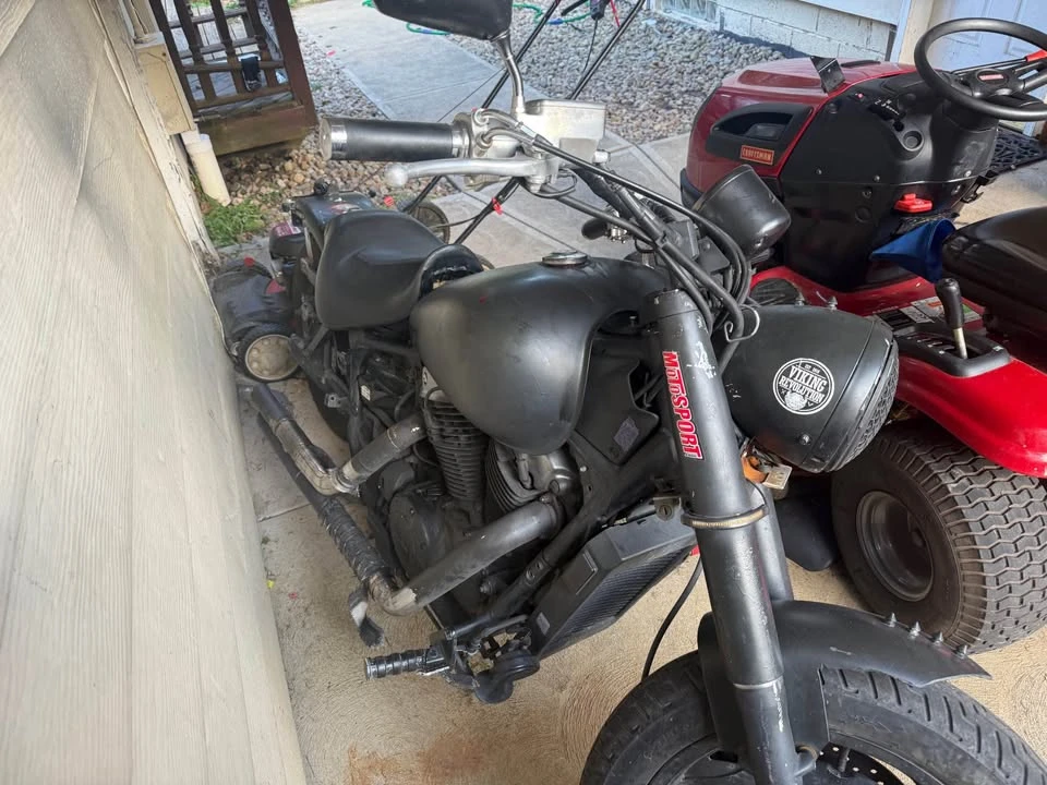 2004 Honda Motorcycles - Image 2 of 4