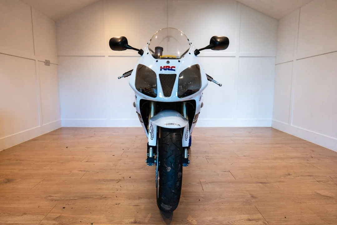 2004 Honda RC51 - Image 7 of 30