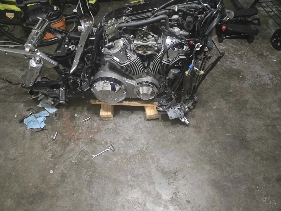 2004 Honda Motorcycles - Image 2 of 2