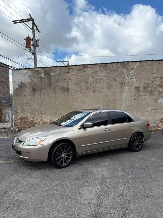 2004 Honda Accord 7th Gen - Image 2 of 10