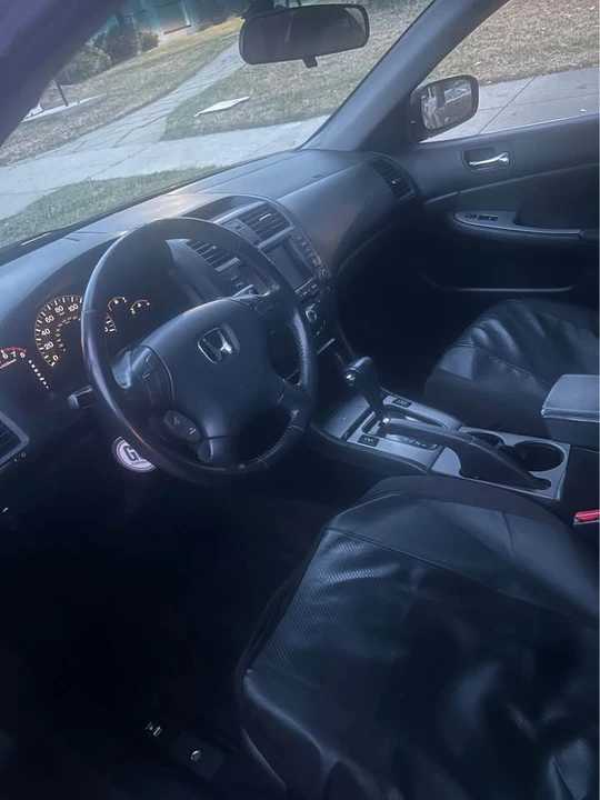 2004 Honda Accord 7th Gen - Image 6 of 8
