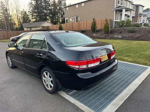 2004 Honda Accord 7th Gen - Image 2 of 12
