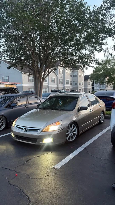 2004 Honda Accord 7th Gen - Image 5 of 11