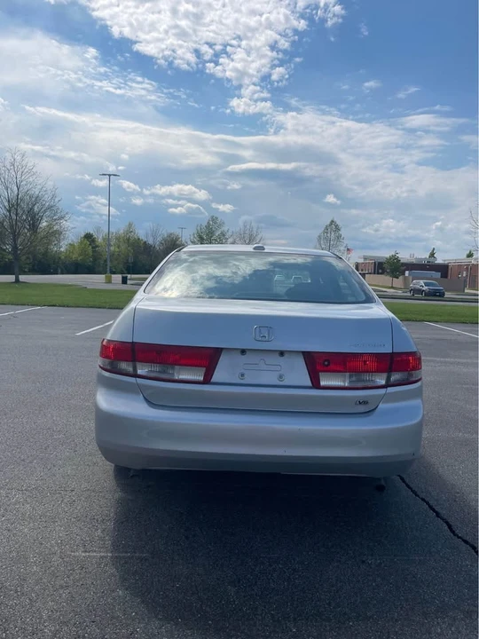 2004 Honda Accord 7th Gen - Image 5 of 12