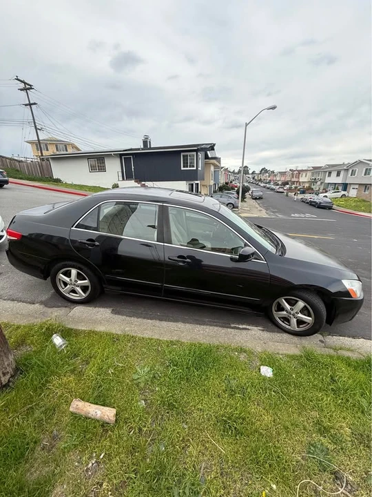 2004 Honda Accord 7th Gen - Image 2 of 5