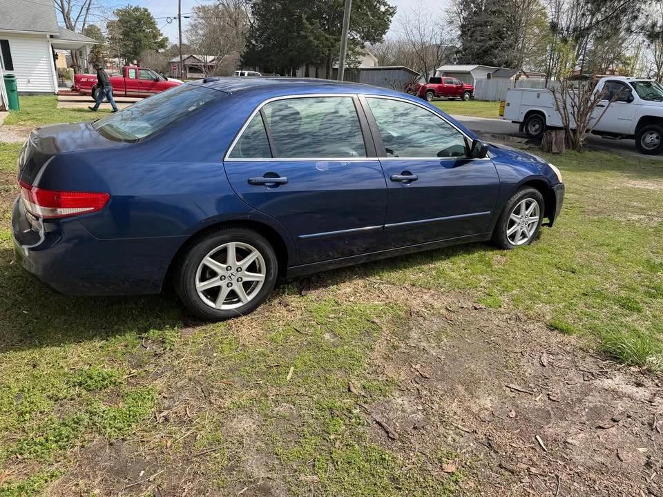 2004 Honda Accord 7th Gen - Image 2 of 7