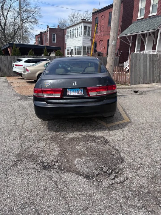 2004 Honda Accord 7th Gen - Image 3 of 6
