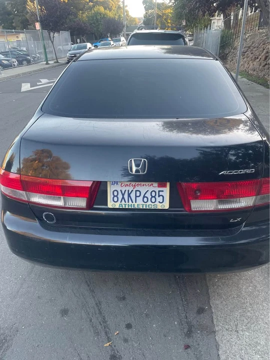 2004 Honda Accord 7th Gen - Image 2 of 7