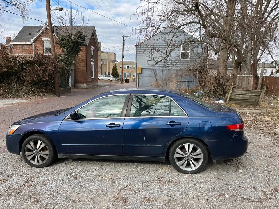 2004 Honda Accord 7th Gen - Image 2 of 3