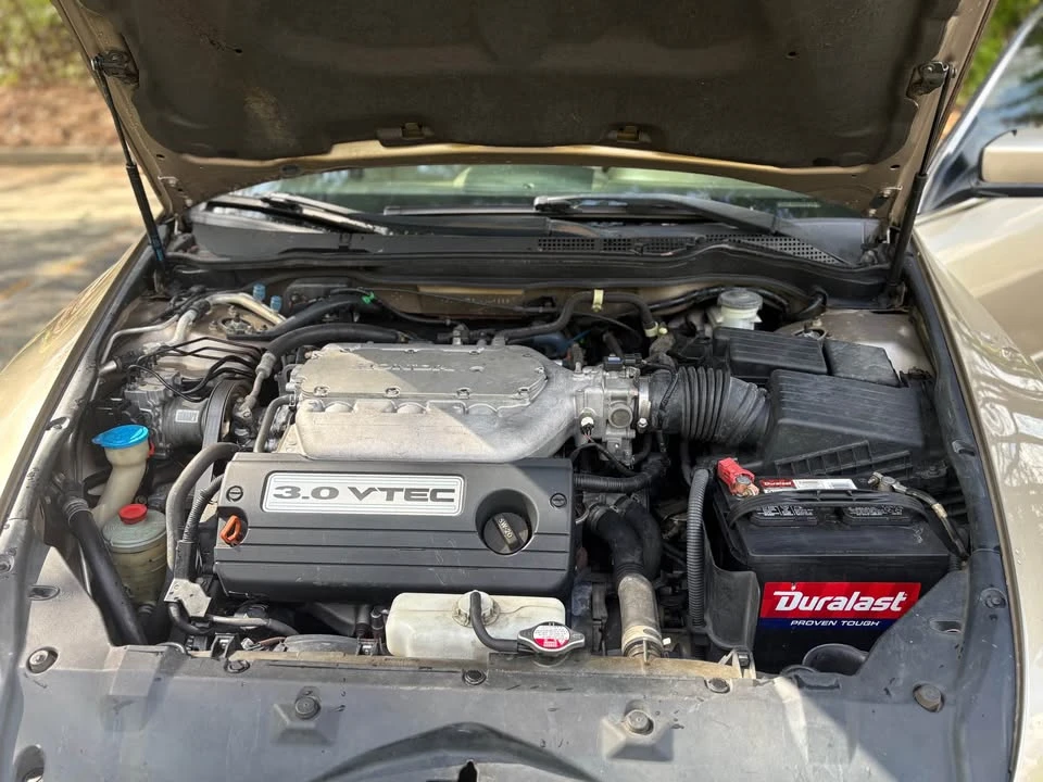 2004 Honda Accord 7th Gen - Image 9 of 13