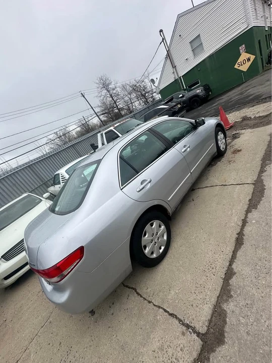 2004 Honda Accord 7th Gen - Image 4 of 9