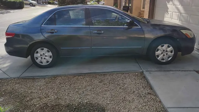 2004 Honda Accord 7th Gen - Image 4 of 11
