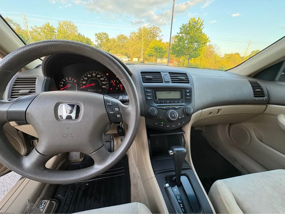 2004 Honda Accord 7th Gen - Image 18 of 20