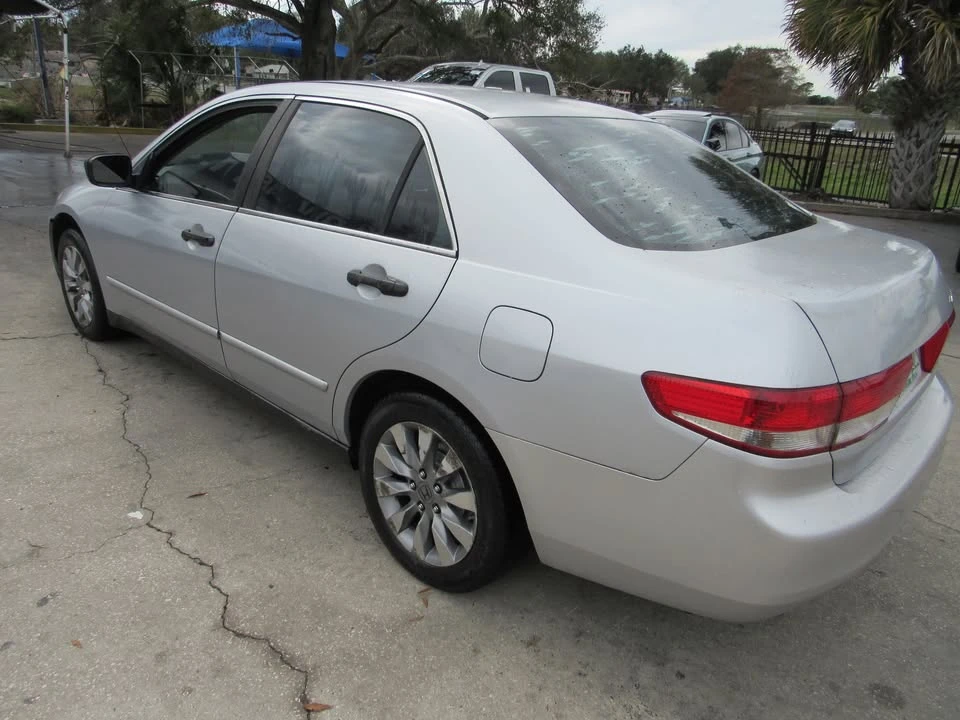 2004 Honda Accord 7th Gen - Image 4 of 9