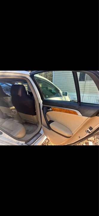 2004 Acura TL 3rd Gen - Image 12 of 20