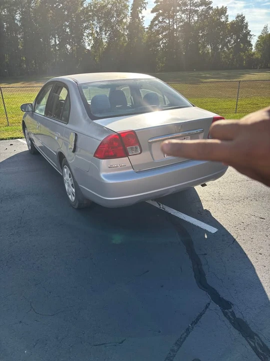 2004 Honda Civic 7th Gen - Image 3 of 7