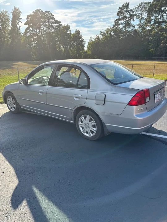 2004 Honda Civic 7th Gen - Image 4 of 7