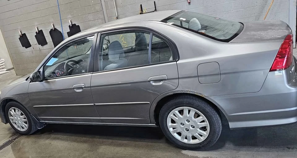 2004 Honda Civic 7th Gen - Image 3 of 7