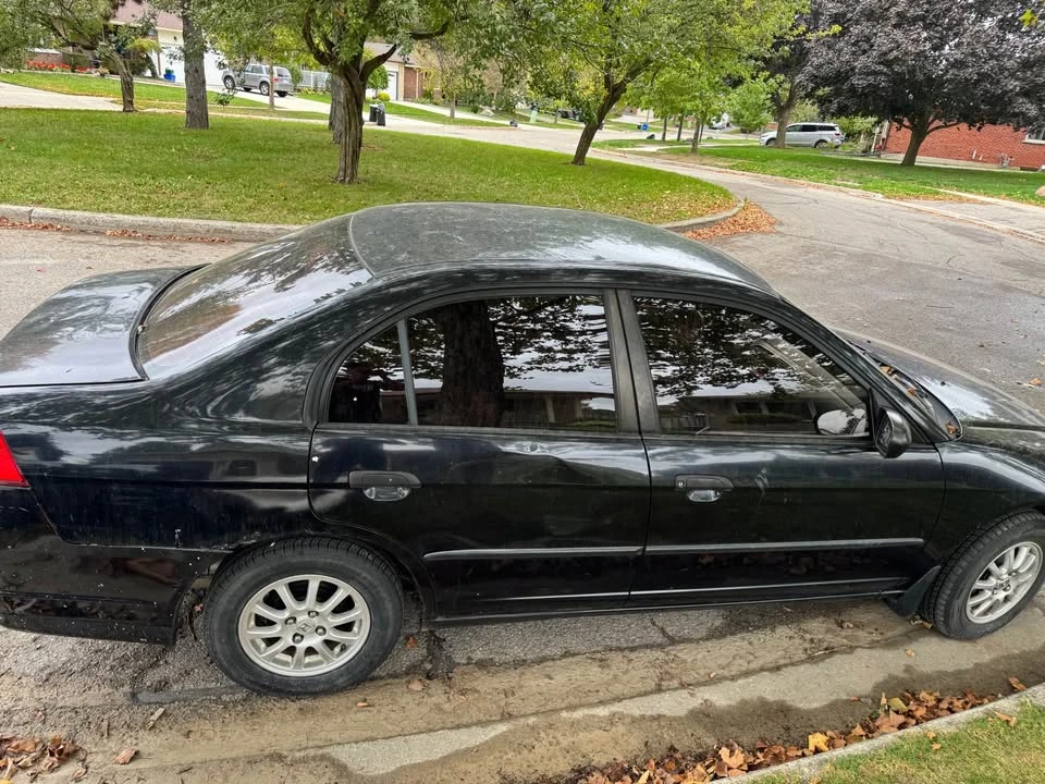 2004 Honda Civic 7th Gen - Image 3 of 11