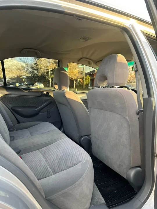2004 Honda Civic 7th Gen - Image 11 of 13