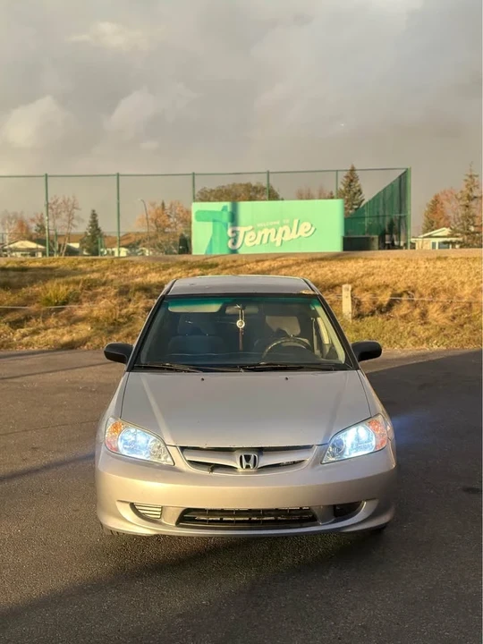 2004 Honda Civic 7th Gen - Image 2 of 13
