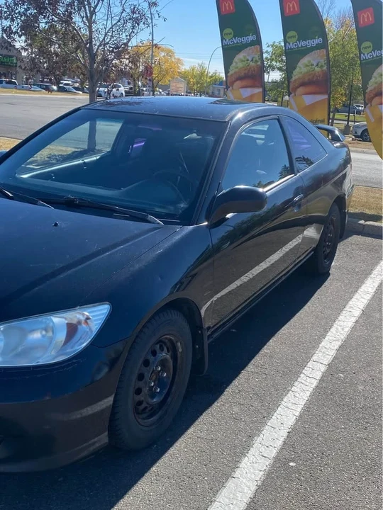 2004 Honda Civic 7th Gen - Image 3 of 11