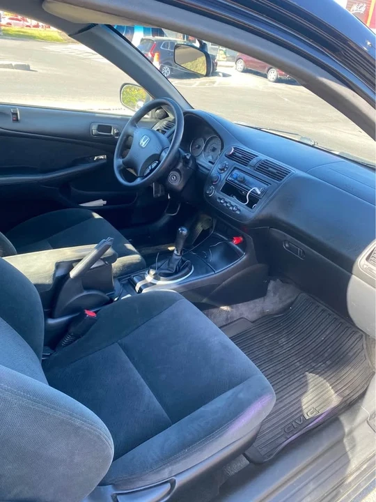 2004 Honda Civic 7th Gen - Image 7 of 11