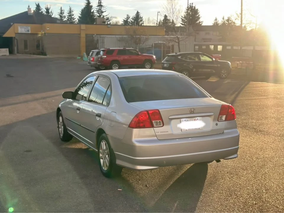 2004 Honda Civic 7th Gen - Image 5 of 13