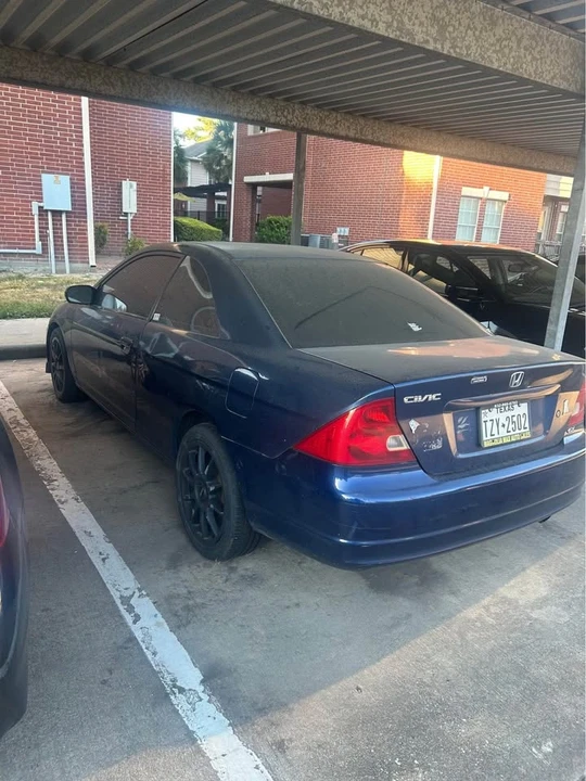 2004 Honda Civic 7th Gen - Image 2 of 4