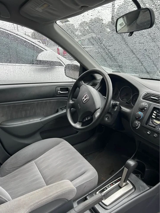 2004 Honda Civic 7th Gen - Image 4 of 6