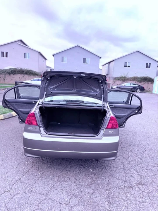 2004 Honda Civic 7th Gen - Image 7 of 16