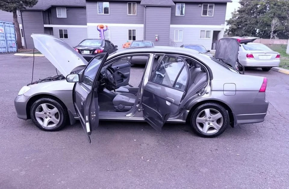 2004 Honda Civic 7th Gen - Image 2 of 16