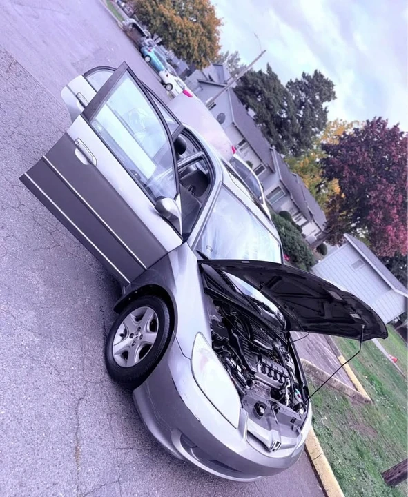 2004 Honda Civic 7th Gen - Image 4 of 16
