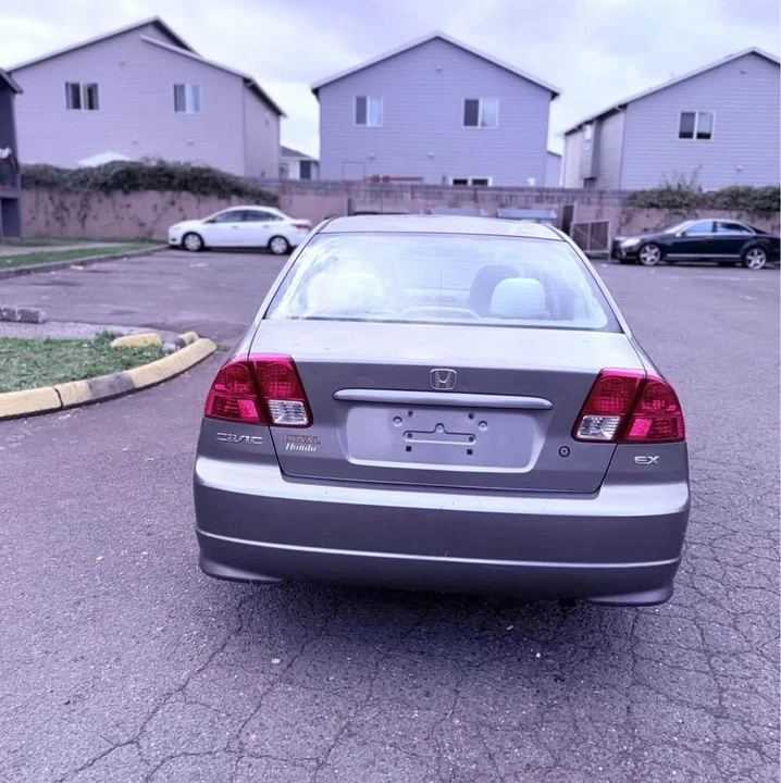 2004 Honda Civic 7th Gen - Image 12 of 16