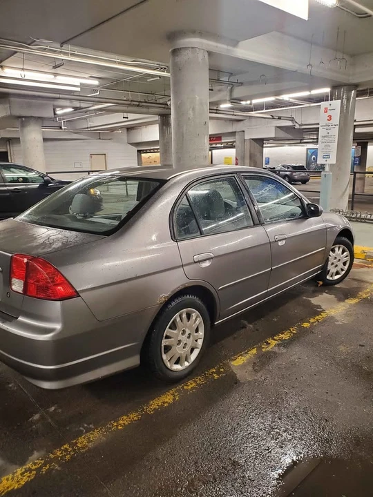 2004 Honda Civic 7th Gen - Image 2 of 7