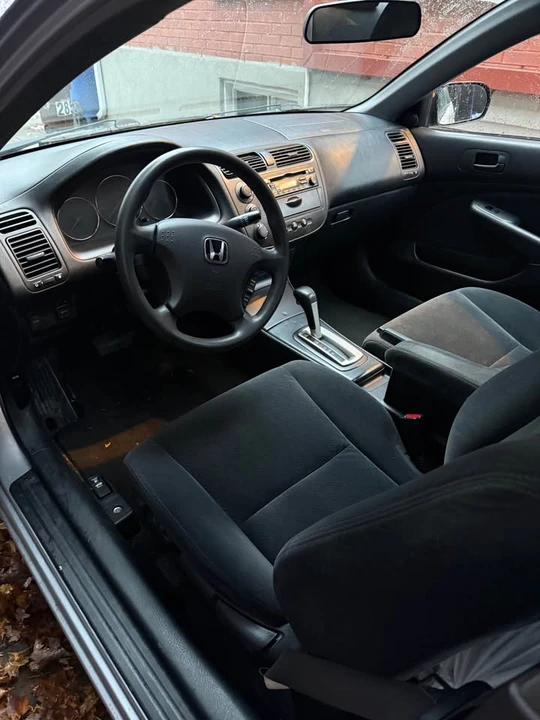 2004 Honda Civic 7th Gen - Image 10 of 12