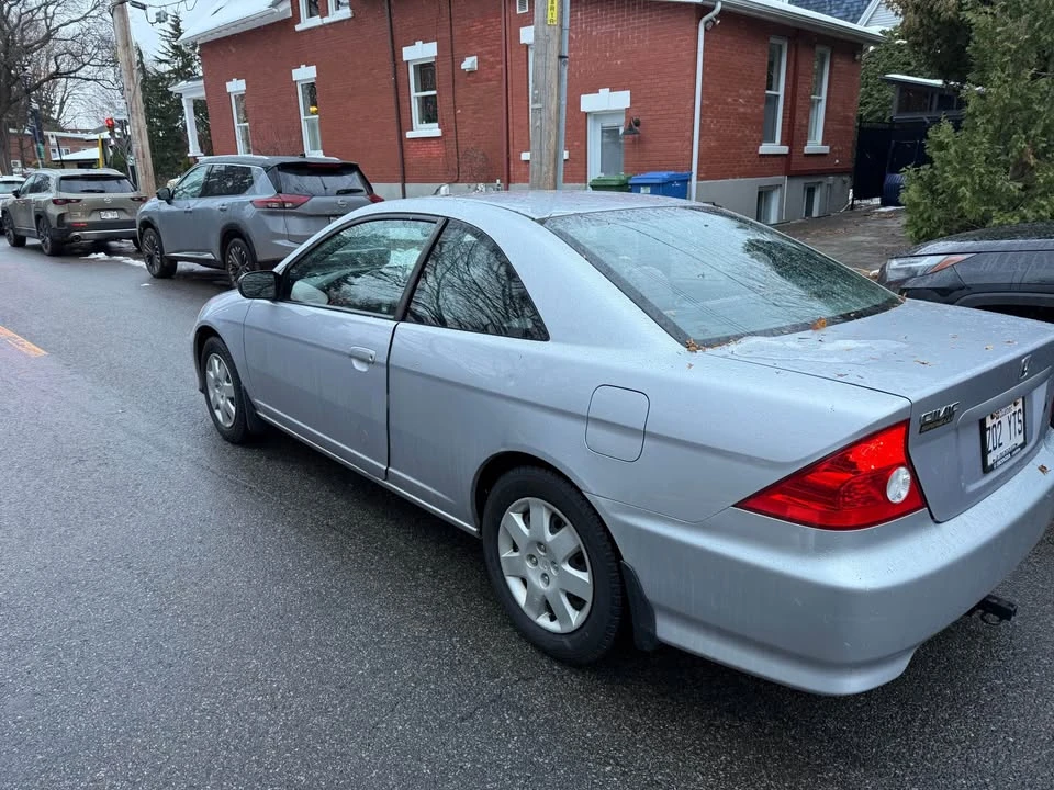 2004 Honda Civic 7th Gen - Image 4 of 12