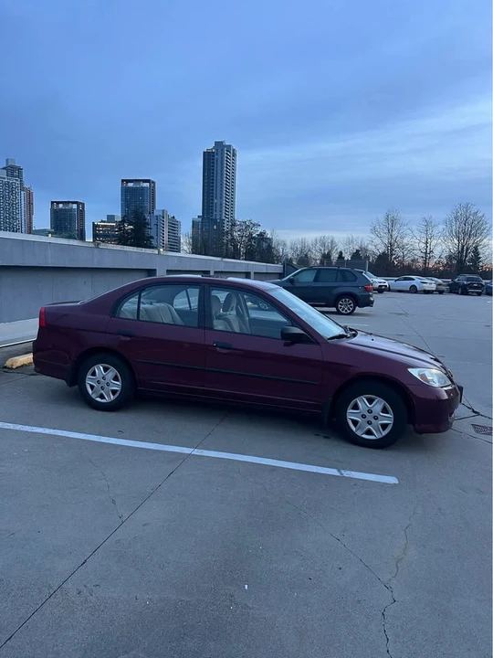 2004 Honda Civic 7th Gen - Image 2 of 12