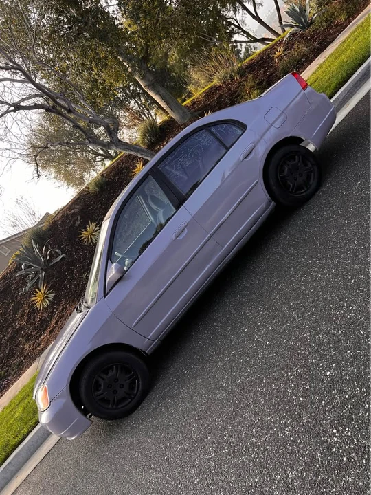 2004 Honda Civic 7th Gen - Image 4 of 9
