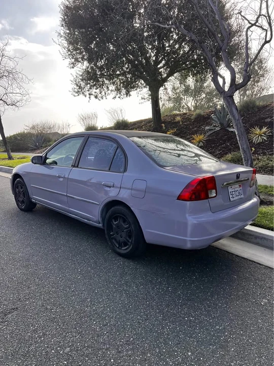 2004 Honda Civic 7th Gen - Image 2 of 9