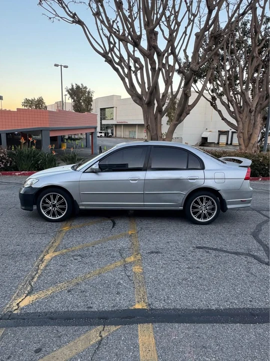 2004 Honda Civic 7th Gen - Image 4 of 8
