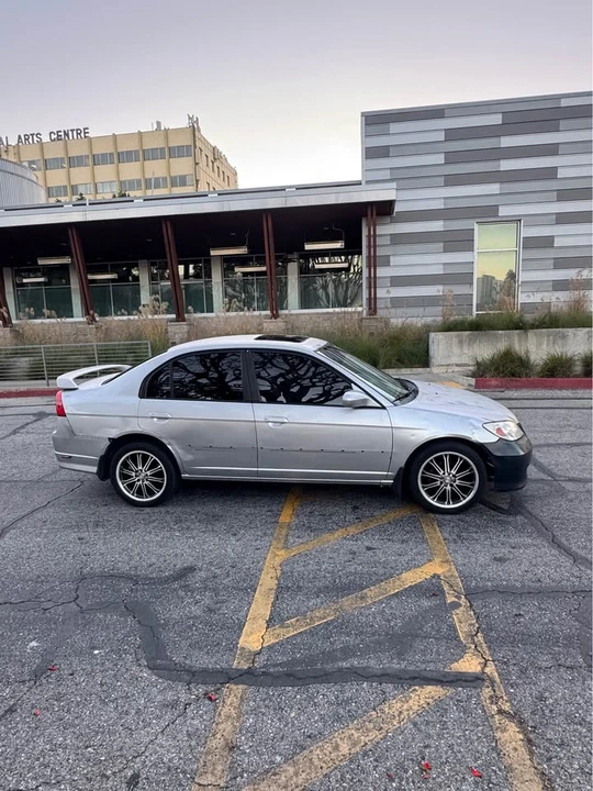 2004 Honda Civic 7th Gen - Image 5 of 8