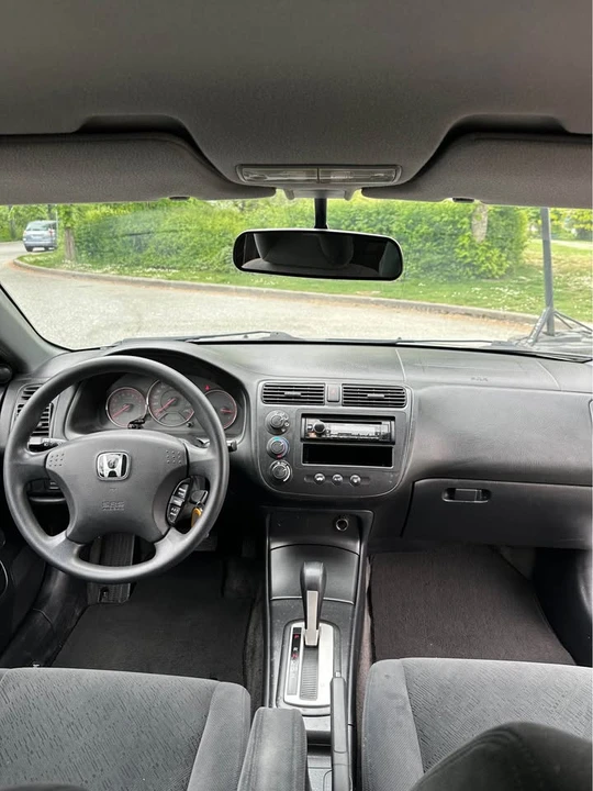 2004 Honda Civic 7th Gen - Image 12 of 17