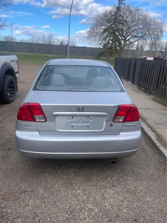 2004 Honda Civic 7th Gen - Image 2 of 7