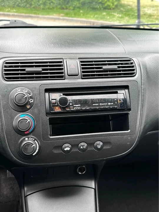 2004 Honda Civic 7th Gen - Image 9 of 17