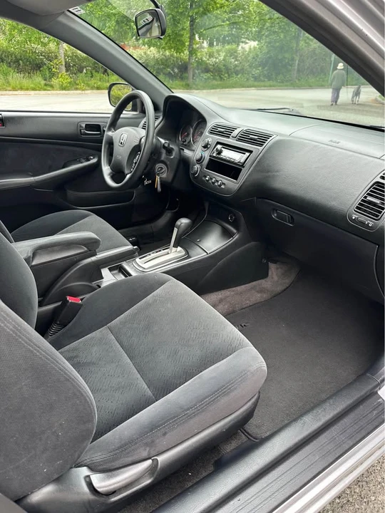 2004 Honda Civic 7th Gen - Image 10 of 17