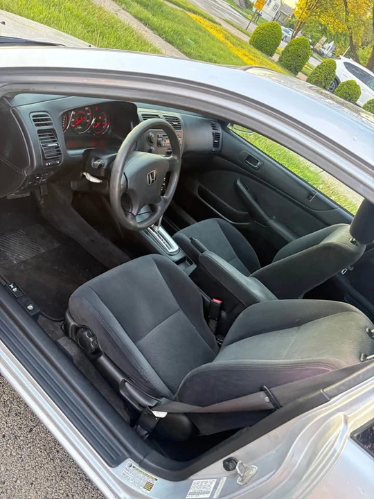 2004 Honda Civic 7th Gen - Image 9 of 12